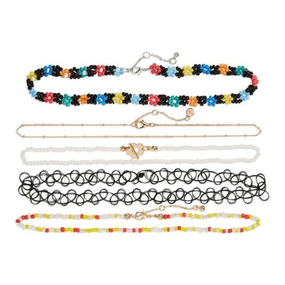 BP. Set of 5 Daisy Beaded Choker Necklaces
